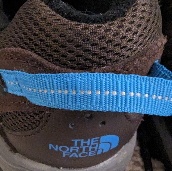 The North Face women's 8  storm 3 hydro seal waterproof vibram hiking shoes - Picture 8 of 11